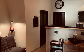 La Guta Studio Suite The Campari Suite